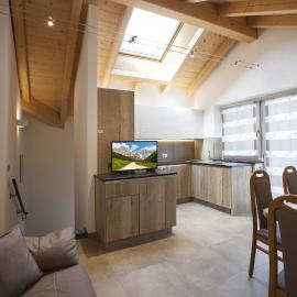 Fiemme Home Mountain Apartment, hotel di Tesero