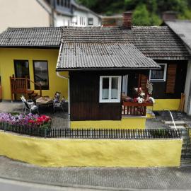 Ferienhaus am Traumpfad, hotelli kohteessa Hatzenport