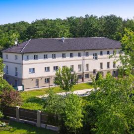 Penzion Lesni, hotel u gradu Milovice