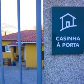 Casinha à Porta