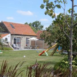 Holiday Home Cuylehoeve, hotel in Leffinge