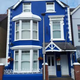 Glenholme Apartments, Hotel in Tenby