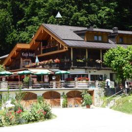 Gasthaus - Pension - Café Dörfl、キーフェルスフェルデンのホテル