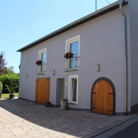 Ferienwohnungen Vulkaneifel, hotel u gradu 'Nickenich'