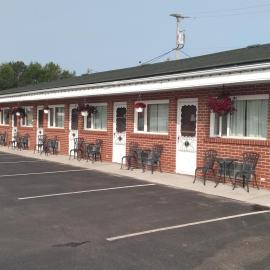 Algoma Motel, hotel Wawában