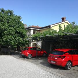 Guesthouse Leasol, hotel sa Lucija