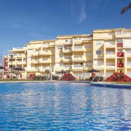 Awesome Apartment In Denia With Swimming Pool, hotel in Denia