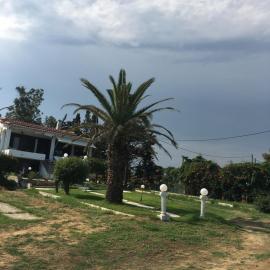 SAINT IOANNIS APARTMENTS ON THE BEACH，Ávdhira的飯店