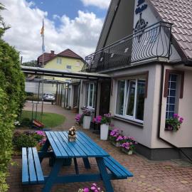 Roza Wiatrow, hotell i Chłopy