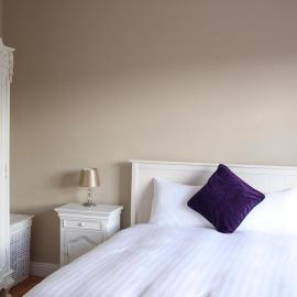 Atlantic Rose Cottage, hotel di Doolin