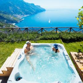Sea View Villa in Ravello with lemon pergola, gardens and jacuzzi - Ideal for elopements, מלון ברוולו