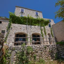 B&B Apart Hotel Paštrovski Konak, hotel in Sveti Stefan