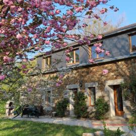 Rose cottage、Pontrieuxのホテル