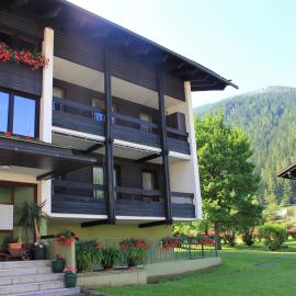 Appartementanlage Thermenblick SKI IN & SKI OUT, Hotel in Bad Kleinkirchheim