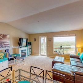 Top Floor - All The Views - 2 Bed 2 Bath Apartment in Westport, hotel v destinaci Westport