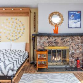 Brighton #107 - 1 Bath Studio Apartment in Alyeska, hotelli kohteessa Girdwood