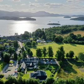 The Loch Lomond Arms Hotel, מלון בלוס