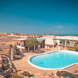 Fuego - Cinco Elementos - Surf & Yoga Stay, hotell sihtkohas La Pared