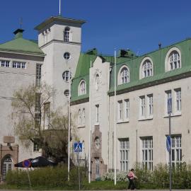 Opiston Kunkku, hotel sa Lahti