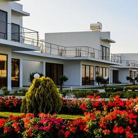 Cosmopolis Multi-Venue, hotel v Larnake