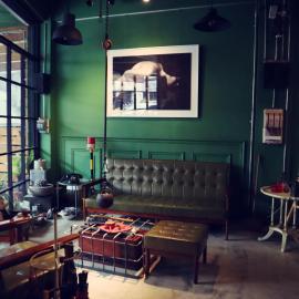 旅充人文 Travel Charger Hostel