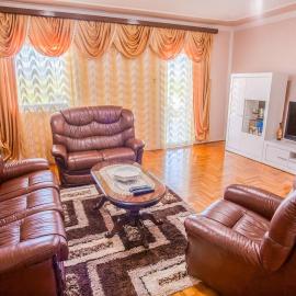 Luxury House Petrovic - Vranjina Skadar Lake, hotel v destinaci Podgorica