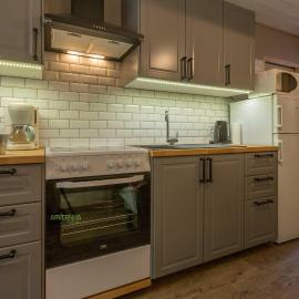 Le Petit Lutess, hotel in Murol
