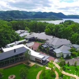 Hakodate Onuma Tsuruga Resort EPUY- 30km from Hakodate Station, hotel en Hakodate