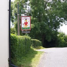 the old red lion, hotel u gradu 'Bruton'