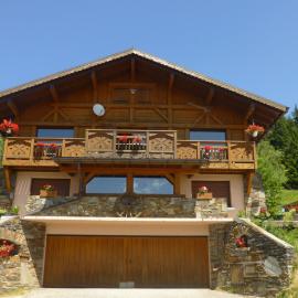 Les Saisies côté Bisanne appartement dans chalet LE Népal