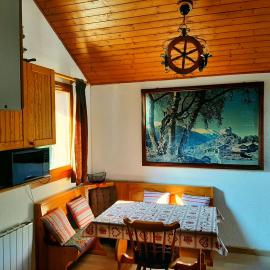 Appartement MANA, viešbutis mieste Bernė