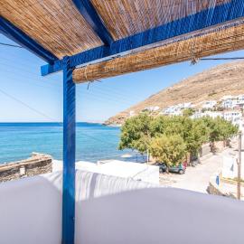 Luxury Wave Maisonette, hotel i Istérnia