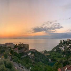 Grand Hotel Moon Valley, Hotel in Vico Equense