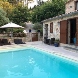 CHAMBRES DHOTES CORSE, hotel in Venaco