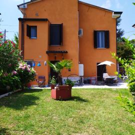 Casa L'Osservanza, hotel u gradu Čezena