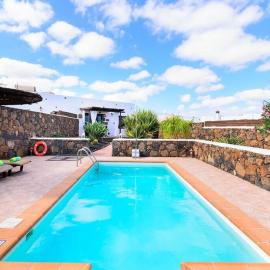 El Caserío de Güime Villa con Piscina Climatizada