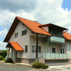 Landhaus List, hotel in Halbenrain