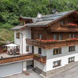 Alpsapart Regina, hotel a Schwendau