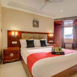 Metro Grand Hotel