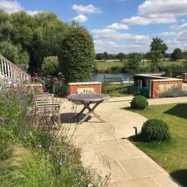 Thames Edge Rooms, hotel Wallingfordban