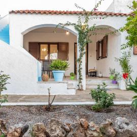Elias Maro House, hotel in Avdou