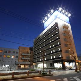 AB Hotel Yukuhashi: Yukuhashi şehrinde bir otel