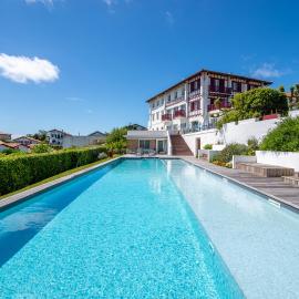 Hotel Itsas Mendia, Hotel in Bidart