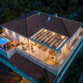 Secret Escape Penthouse, hotel v destinaci Slatine