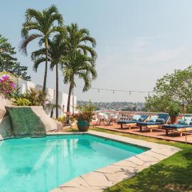 Iguanazu Bed & Breakfast, hotel di Guayaquil