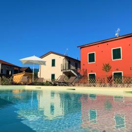 Liguria Village, viešbutis mieste Brunjatas