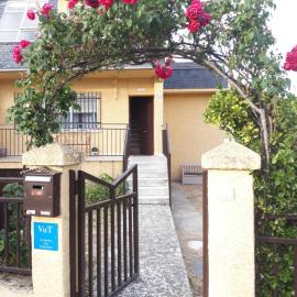 Casa Rural Alameda con chimenea y jardín, hotel in El Barco de Ávila