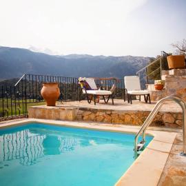 Private Stone villa-Pool and Maountain view