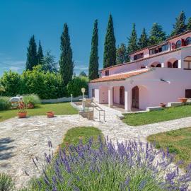 Villa Valentina, hotel in Premantura