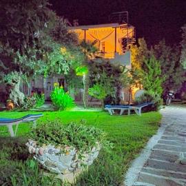 Sunray Apartments, hotel in Skala Sotiros